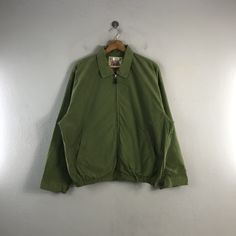 PLEASE READ DESCRIPTION BELOW BEFORE BUYING👇🏻 *ITEM:Vintage Ocean Staff Jacket *ITEM DETAILS: 👇🏻 Please be aware that all vintage items will usually show a few signs of wear or fading due to age, but anything visible such as stains or holes, and serious flaws have been photographed.For any further information on this item please contact us and we will be happy to help. *SIZE:MEDIUM *ACTUAL SIZE MEASUREMENT: 👇🏻 *PIT TO PIT(WIDTH):25"INCHES *LENGTH(FROM SHOULDER): 27"INCHES  23&22 *ALL MEASUREMENTS ARE TAKEN WITH THE GARMENT FLAT ON THE GROUND *VIEW FULL SHOP HERE: https://www.etsy.com/shop/Tracstore *SHIPPING: (WITH ONLINE TRACKING NUMBER ) *DHL EXPRESS SHIPPING:4-6 BUSINESS DAYS *Don't Worry About Customs Tax or Fees. I usually Declare As 'Gifts' And Low Value  *ANY QUESTION WILL ANS Vintage Green Windbreaker For Outdoors, Vintage Green Windbreaker For Fall, Vintage Green Windbreaker For Outdoor, Vintage Khaki Windbreaker With Pockets, Vintage Khaki Long Sleeve Windbreaker, Vintage Green Long Sleeve Sport Coat, Vintage Outdoor Track Jacket With Pockets, Vintage Track Jacket With Pockets For Outdoor, Vintage Khaki Windbreaker For Outdoor