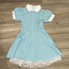 Nwot Women’s Size Small/Medium Alice In Wonderland (Could Also Be Dorothy) Halloween Costume Zips Up In Back Dorothy Halloween, Dorothy Halloween Costume, Alice In Wonderland Outfit, Dog Halloween Costumes, Dog Halloween, Halloween Costumes Women, Alice In Wonderland, Halloween Costume, Zip Ups