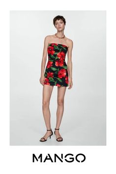 Take advantage of the best discount of the year with Black Friday, Short design, Flowers print, Strapless, Sleeveless, Invisible back zip fastening, Inner lining, 100% cotton fabric, Fitted design Short Design, Strapless Floral Dress, Womens Floral Dress, Flowers Print, Tailored Dress, Designer Shorts, Floral Dress Black, Flower Prints, Floral Dress