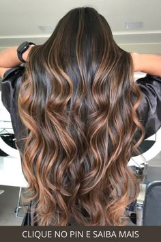 Full Hair Color With Highlights, Hair Color Ideas For Graduation, Balayage For Brown Eyes, Dark Hair Color Ideas For Summer, Golden Balayage On Dark Hair, Cinnamon Highlights On Brown Hair, Honey Caramel Balayage On Dark Hair, Warm Caramel Balayage Honey, Haircut Photography