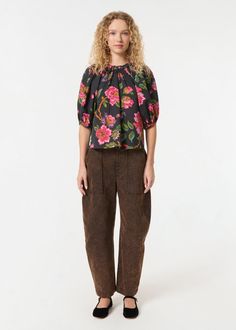 Floral Print Puff Sleeve Top For Work, Puff Sleeve Floral Print Top For Work, Casual Puff Sleeve Top With Gathered Neckline For Spring, Chic Floral Print Balloon Sleeve Puff Top, Casual Puff Sleeve Top With Blouson Sleeves For Daywear, Chic Balloon Sleeve Top With Floral Print, Casual Puff Sleeve Top With Gathered Neckline, Women Lifestyle, Dropwaist Dress