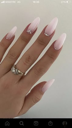 2022 Nails, Almond Acrylic Nails, Bride Nails, Bridal Nails, Classy Nails, Chic Nails, Fancy Nails, Short Acrylic Nails, Best Acrylic Nails