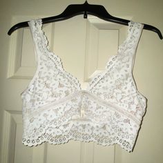 Nwt~~Victoria Secret Body By Victoria Lace Bralette, Coconut White, Size M White Camisole Bra With Lace Trim, White Lace Trim Camisole Bra, Victoria's Secret Lace Tops With Lace Trim, Victoria's Secret Lace Tops Bra Friendly, White Lace Bra-friendly Top, White Lace Top, Bra Friendly, White Stretch Lace Bra, White Lace Stretch Bra, White Lace Top Camisole