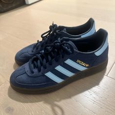 Navy Blue/Light Blue Lightly Worn Size 6.5, Fits A Women’s Size 7 Navy Blue Spezial, Dark Blue Sambas, Adidas Sambas Blue, Gazelle Adidas Shoes, Navy Blue Sambas, Navy Sambas, Navy Samba, Adidas Blue Shoes, Blue Sambas