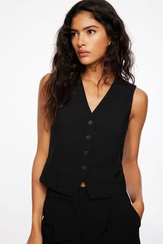 Millie Tailored Four Button Vest Jet Black Black Vest Outfit, Boohoo Style, Black Denim Vest, Button Vest, Worst Day, Vest Designs, Wool Vest, Black Vest, Pinterest Fashion