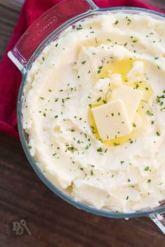 The BEST Easy Mashed Potatoes Recipe - The Domestic Diva Flavorful Mashed Potatoes, Homemade Mashed Potatoes Recipe, Mashed Potatoes From Scratch, Mashed Potatoes Recipe Easy, Instant Pot Mashed Potatoes, Cheese Casserole Recipes, Perfect Mashed Potatoes, Easy Mashed Potatoes, Tastes Better From Scratch