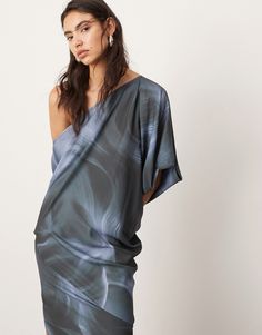 Kjole fra ASOS EDITION An applaus til kjolen Offshoulder-stil Store ærmer Slids i siden Regular fit Volume Sleeves, Off Shoulder Maxi Dress, Off Shoulder Fashion, Satin Slip Dress, Maxi Dress Trend, Petite Maternity, Orange Dress, Plus Size Pregnancy, Side Split