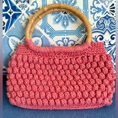 Beautiful Brazilian Handmade Knit Purse Perfect For Summer Casual Pink Knitted Bag, Pink Knitted Bags For Daily Use, Pink Knitted Bag For Daily Use, Pink Crochet Bags For Spring, Everyday Pink Knitted Shoulder Bag, Pink Hand Knitted Bags For Daily Use, Casual Handmade Pink Crochet Bag, Casual Pink Handmade Crochet Bag, Pink Shoulder Bag With Round Handle For Everyday