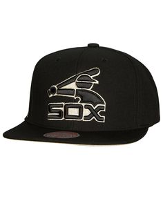 in stock Retro Black Baseball Cap With Flat Bill, Vintage Black Baseball Cap With Flat Bill, Retro Black Flat Bill Baseball Cap, Retro Black Baseball Cap For Sports Events, Retro Black Snapback Hat For Streetwear, Retro Black Snapback Hat For Sports Events, Retro Black Snapback Hat For Sports, Black Retro Fitted Hat With Flat Brim, Vintage Black Snapback Hat For Baseball Season