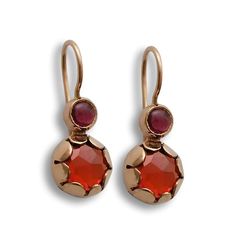 Classic 14K gold earrings set with Garnet stones and red zircon. They will make the perfect outfit for any purpose. the earrings are not heavy and very comfortable to wear. You can order these earrings in rose, yellow or white gold. Options are available when checking out.Please contact us for various gemstone you can have.Given that the gemstones are natural and our jewelry is handmade especially for you, please consider that color variations and slight variances are normal. All items are packa Red Stone Earrings, Garnet Drop Earrings, Red Garnet Earrings, Rose Gold Drop Earrings, Gemstone Wedding, Garnet And Gold, Earrings Gemstone, Earrings Round, Red Gemstones