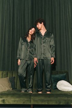 Celebrate the holiday spirit in perfect harmony with our matching Christmas pyjamas, designed for the whole family to cherish cozy moments together. Elevate the festive cheer with our couples' Christmas PJs, a delightful way to share warmth and joy during the holiday season. ✂ About us: ♥ Est. 2017 ♥ Based in Lincolnshire, UK ♥ Handmade in Europe ♥ Small family run brand ♥ Handmade in Europe ♥ Sustainable and ethical production ♥ We support local craftsmanship ♥ Sizes for all body types ✂ About Unique Couple Pajamas, Cozy Couple Photoshoot Bedroom, Holiday Long Sleeve Home Sets, Christmas Sleep Sets With Long Sleeves, Long Sleeve Winter Sleepwear, Christmas Pajama Party Sleepwear Long Pants, Green Winter Sleepwear Sets, Green Long Sleeve Sleepwear For Holiday, Green Pajama Party Sets For Winter