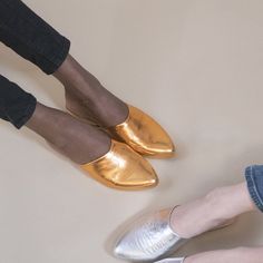 [$150 deposit towards $300 total] The Sparrow is an easy to slip-on and go almond toe mule available in every single one of my material choices! This style is open at the heel, with a supportive memory foam footbed, and a slip-resistant rubber sole. See my size range. A $150 deposit reserves your spot in my production schedule. Approximately one week before I start making your shoes I'll send you a link to choose your style, material/color, size, width and any applicable custom details along wit Elegant Luxury Brown Slip-ons, Choose Your Style, My Size, Mule, Mule Shoe, Stylish Outfits, Rubber Sole, Memory Foam, Almond