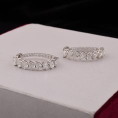 This fabulous Handmade Earrings is the right choice for you to dress to impress. It is made with 18k White Gold along with the Diamond studding and the spectacular design adds to its glittering. ✧✧Welcome To Our Shop Spectrum Jewels India✧✧ Pear Cut Diamond Hoops Earrings, 18K Gold Wedding Earrings, Handmade Jewelry, Cluster Bridal Earrings, Statement Earrings, Gift For Women ★PRODUCT SPECIFICATION★ * ITEM CODE - SEE-15652A * METAL - 18k White Gold * 18k White Gold Weight : 4.07gm * GROSS WEIGHT Luxury Marquise Wedding Earrings, Diamond White Marquise Bridal Earrings For Anniversary, White Gold Marquise Earrings For Wedding, White Gold Marquise Wedding Earrings, Diamond White Marquise Earrings For Wedding, Marquise Diamond Cut Cluster Earrings For Wedding, Fine Jewelry Pear-shaped Cluster Earrings For Wedding, Marquise Hoop Earrings For Wedding, Fine Jewelry, Fine Jewelry Marquise Hoop Earrings For Wedding