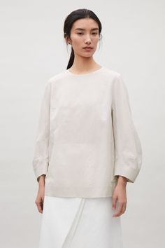 COS | Top with rounded sleeves Essentials Wishlist, Blouse Ideas, Cos Tops, Design Wardrobe, Cut Sweatshirts, Minimal Fashion, Beauty Inspiration, Cotton Silk, Sustainable Fashion