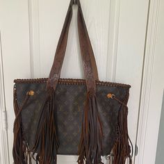 I Bought Off Etsy A Few Years Agoi Love Itbut, It’s Huge, It’s The Never Fullgreat For A Weekend Or Travel Bagstunning In Personeveryone Stops Me To Look At It!!! Paid $2500 Originally Up Cycle, Boho Leather, Leather Projects, Vintage Louis Vuitton, Leather Fringe, Louis Vuitton Bags, Travel Bag, Louis Vuitton Bag, To Look