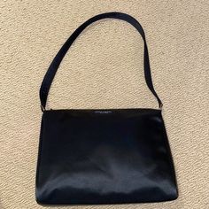 Never Used Black Kate Spade Everyday Bag Fluffy Purse, Kate Spade Backpack, Glitter Bag, Reversible Tote Bag, Bags Kate Spade, Fabric Handbags, Kate Spade Totes, Kate Spade Tote Bag, Black Leather Purse