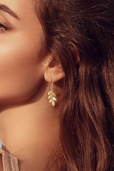 Leaf Earrings for Women Minimalist Dainty Dangle Everyday Earrings Dainty, minimal, timeless, everyday earring for special occasions or running errands around town. The delicate design makes them comfortable to wear anytime, you'll never want to take them off!! Offered in premium 14K gold fill French Hook. For Matching Necklace, click here: https://www.etsy.com/listing/820636237 IT'S IN THE DETAILS ✦ 14K Gold Filled French Earring Hooks ✦ Leaf Boho Charm Gold or Silver Plated over Brass WHY YOU' Affordable Handmade Gold Wrap Earrings, Leaf-shaped Hypoallergenic Earrings, Leaf-shaped Wedding Jewelry With Matching Earrings, Dangly Gold Earrings, Small Earrings Gold, Branch Earrings, Earrings Leaf, Earrings Aesthetic, Delicate Design