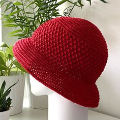 Allegretta Handmade® women crochet hat. It is a very practical sun hat for women and men. It can be folded and transported without losing its shape. This bucket hat has a wide brim that helps cover your face, neck and ears. Protects from EV rays and helps prevent sun spots.  The hat is hand crocheted with red cotton. The design is unique. It has no seams. It has a high fit. This product is an ideal ally to protect your face from the sun or wind during trips to the seaside, mountain excursions, c Cheap Adjustable Red Sun Hat, Beach Mountain, Crochet Hat For Women, Crochet Bucket, Crochet Bucket Hat, Sun Hats For Women, Fisherman Hat, Beach Fashion, Bucket Hats