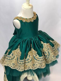 This dress has gorgeous detailing on the bodice and skirt. It has a great color and looks beautiful Open Back Gown, Hi Low Dress, Dress Fancy, Girls Blue Dress, Flower Girl Dresses Tutu, Princess Gown, Gown Photos, Baby Frocks Designs, Princess Dresses