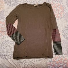 Sale 4th Of July Sale 5 For $50. Create A Bundle And I'll Send The Offer!! Like New Without Tags. In Perfect Condition, No Rips, Tears Or Stains. Dark Green With Maroon And Grey Striped Sleeves. Super Soft, Comfy Material. Size Small. 59 Casual Striped Sleeve Tops For Fall, Fall Relaxed Fit Top With Striped Sleeves, Relaxed Fit Tops With Striped Sleeves For Fall, Fitted Top With Striped Sleeves For Fall, Casual Long Sleeve T-shirt With Striped Sleeves, Casual Spring Shirt With Striped Sleeves, Casual Shirt With Striped Sleeves For Spring, Spring Layering Tops With Striped Sleeves, Casual Green Cotton Long Sleeve Top