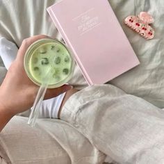 #summer #summerstyle #summervibes #morning #morningmotivation #thatgirlmakeup Pink Pilates, Pilates Princess, Clean Girl Aesthetic, New Year New Me, Pink Girly Things, Junior Year, Healthy Lifestyle Inspiration, روتين العناية بالبشرة, Clean Girl