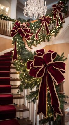 Burgundy Christmas Decor, Outdoor Christmas Decoration Ideas, Outdoor Decoration Ideas, Burgundy Christmas, Christmas Coffee Table Decor, Elegant Christmas Decor, Christmas Decoration Ideas, Christmas Decor Inspiration