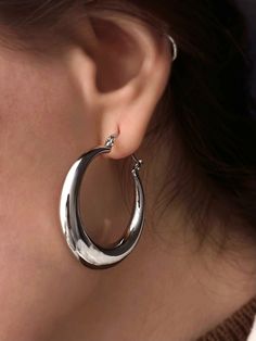 These gorgeous half moon earrings are made for the brightest and boldest. They are perfect for everyday wear or will complete your look for the holidays. They are able to make any style more lively and visible. These earrings are plated in 925 sterling silver✨ Size: Diameter is 40 mm / 1,57 in Weight: 10g (the weight of an earring is 5g) Diameter is 25mm / 0,98 in Weight: 7g (the weight of one earring is 3,5g). 💌DELIVERY * Orders are processed and delivered to the post office within a maximum o Hollow Earrings, Half Moon Earrings, Chunky Hoop Earrings, Crescent Moon Earrings, Trendy Earrings, Moon Earrings, Jewelry Earrings Hoops, Silver Hoops, Silver Hoop Earrings