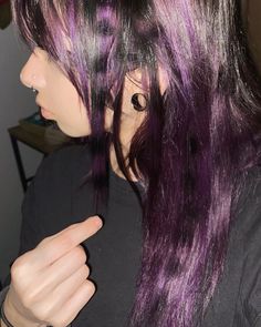 can be found: @333eac on instagram Purple And Black Scene Hair, Black Hair With Purple Skunk Stripe, Raccoon Stripes Hair Dye, Light Hair Dye Ideas, Red Purple Black Hair, Navy Purple Hair, Dyed Emo Hair, Multicolor Highlights For Dark Hair, Purple Blonde And Black Hair