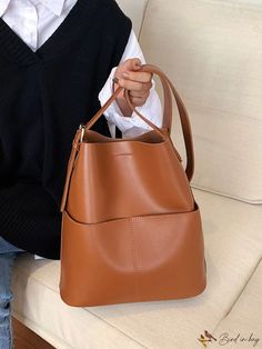 BirdinBag - Adjustable Square Bag with Minimalist Design Brown Coffee, Elegant Pattern, Color Coffee, Mocha Brown, Coffee Brown, Square Bag, Style Elegant, Bag Straps, Bucket Bag