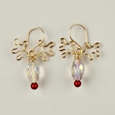 Save 25% when you purchase 5 or more templates, tutorials or ebooks. Use the coupon code SAVE25 at checkout.  Wire and bead reindeer earrings template pattern. Includes color photos, templates and link to the tutorial. Materials are listed but all the instructions are in the video. Includes the templates for wire reindeer antler bead caps.  Direct download after purchase.  Your purchase helps support my YouTube channel which supplies free tutorials and resources for wire art and jewelry making. THANK YOU. Images are subject to copyright but may be reproduced for personal use and gifts. Please contact me  with regards to selling locally and for fundraisers. Thank you. PDF quality is 300 dpi.  When you download the instant file you will be opening a PDF file. This is a digital download NO PH Christmas Wire Jewelry, Wire Jig Patterns Templates Free, Wire Reindeer, Reindeer Earrings, Earrings Template, Antler Beads, Wire Jig, Making Bracelets With Beads, Bijoux Fil Aluminium