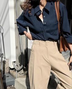 Simple Casual Outfits, Mix Match Outfits, Hacks Clothes, Korean Casual Outfits, Ootd Inspo, Beige Pants, Business Casual Outfits For Work, Everyday Fashion Outfits