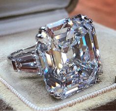 Ballerina Rings, Square Diamond Rings, Finger Jewelry, Square Ring, Asscher Cut, Luxury Rings, Square Rings, Fabulous Jewelry