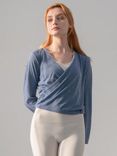 Composition : 80% polyester 20% linenColor : BLUE_FREE,IVORY_FREE,PINK_FREECountry of Origin : KOREA Blue Stretch V-neck Cardigan, Versatile Long Sleeve Stretch Wrap Top, Versatile Stretch Wrap Top With Long Sleeves, Versatile Stretch Long Sleeve Wrap Top, Versatile Fitted Long Sleeve Wrap Top, Fitted Long Sleeve Wrap Top For Layering, Lightweight Long Sleeve Spring Outerwear, Summer Wrap Tops For Layering, Casual Lightweight Long Sleeve Tops