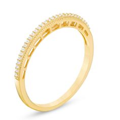 Say "I do" as you slip this sparkling vintage-inspired band on her waiting finger. Crafted in warm 10K gold, this slimline design features a long row of petite diamond accents bordered by fine milgrain detailing. Buffed to a brilliant luster, this romantic comfort-fit style is an heirloom look she'll adore. Peoples Jewellers, Vintage Style Wedding, Vintage Diamond, 10k Gold, Elegant Style, Wedding Band, Natural Diamonds, Fitness Fashion, Gold Metal