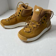 Nike City Classic Boot Wheat Brown Sneaker Shoe Dq5601-710, Women's Size 7.5 Shoe Designs, Modern Shoes, Cute Sneakers, Brown Sneakers, Classic Boots, Shoes Nike, Wheat, Designer Shoes, Nike Shoes