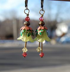 Handmade Earrings, Artisan Jewelry, Floral Dangle earrings, Gift for Her, Unique Gift Ideas for Mother, Aunt, gift for Teacher. co-worker gift Hello, This is a handmade item made by myself. I carefully hand painted the bronze metal in these earrings in green and coral for added detail. Dangling from the petals are swarovski crystal beads - Bringing you a very unique and beautiful pair of flower earrings. These will made a very nice gift for others or yourself. Very Unique wearable art :) Color : Present For Teacher, Gift Ideas For Mother, Gift Ideas Handmade, Romantic Gifts For Wife, Jewerly Designs, Presents For Teachers, Ideas Handmade, Jewelry Flower, Swarovski Crystal Beads