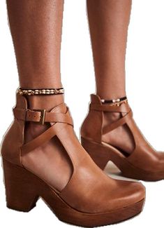 Chic Ankle Strap Clogs With Wooden Heel, Chic Clogs With Wooden Heel And Ankle Strap, Chic Leather Clogs With Ankle Strap, Spring Ankle Strap Clogs With Stacked Heel, Chic Clogs With Heel Loop And Ankle Strap, Spring Leather Clogs With Wrapped Heel, Leather Clogs With Wrapped Heel And Closed Toe, Leather Closed Toe Clogs With Wrapped Heel, Natural Color Round Toe Platform Heels