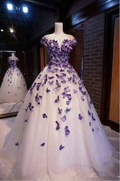 Kad Perkahwinan, Lakaran Fesyen, Chic Prom Dresses, Quinceñera Dresses, Purple Prom, 파티 드레스, Purple Prom Dress, Cute Prom Dresses, Beautiful Prom Dresses