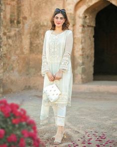 Eid Clothes Pakistani, Aaniat Khalid, Clothes Pakistani, Eid Clothes, Pakistani Kurti, Lace Dress Design, Kurti Pant, Stylish Short Dresses