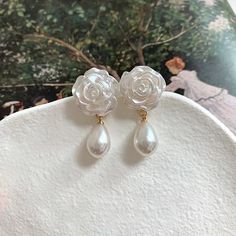 White Rose Earrings With Pearls Brand New Never Used White Rose Jewelry, White Rose Accessories, White Earrings Aesthetic, Silver Rose Earrings, White Rose Earrings, White Flower-shaped Earrings With Rose Design, White Flower Earrings With Rose Design, Birthday Colors, Fantasy Accessories