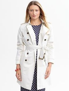 Classic trench Burberry Trench, Burberry Trench Coat, Work Wardrobe, Top Ten, Trench Coats, Minimalist Outfit, Parisian Style, Work Outfit, Banana Republic