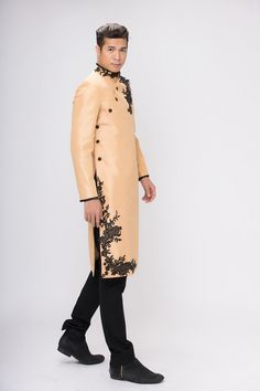 Brand new and high-quality Vietnamese traditional Ao Dai for men This set includes the Ao Dai and shipping with no pants. Ao Dai Men, Garment Cover, Modern Couple, Black Embroidery, Gold Satin, Embroidery Lace, Wedding Couples, Wedding Outfit, Dark Red