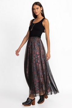 Adorned with an understated floral print, the Yolanda Pleated Maxi Skirt is crafted from a lightweight fabric. Featuring an elastic waist and intricate sunburst pleating, this lined skirt offers a traditional A-line silhouette in a maxi length. Pair with silk cami and a pair of kitten heels for a night out. Johnny Was Women's Yolanda Pleated Maxi Skirt in Tallula Red, Size XL, Silk, Floral Boho Womens Clothing, Thrift Inspo, Silk Cami, Pleated Maxi Skirt, Boho Chic Outfits, Pleated Maxi, Skirts Online, Boho Women, Bottom Clothes