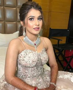 Pony With Lehenga, Hairstyle For Chaniya Choli Wedding, Ponytail Hairstyles On Gown, High Ponytail Hairstyles Wedding Indian, Ponytail Hairstyles For Engagement, Indian Wedding High Ponytail Hairstyles, Engagement Ponytail Hairstyles, Ponytail Hairstyles Front Look, Reception Hairstyles Ponytail