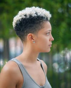 Ombre Afro Hair, Natural Haircuts, Shaved Hair Designs