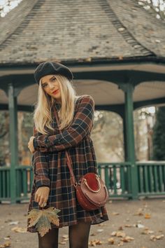 London Inspired Outfits, London Girl Style, Bohemian Fall Outfits, London Fall Fashion, Isabella Thordsen, Bohemian Style Clothing, Zara Dress, Autumn Outfit, 가을 패션