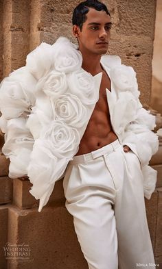 Flower Office, Embellished Blazer, Estilo Hipster, Gala Outfit, Milla Nova, Queer Fashion, Couture Mode, Fashion Suits For Men, Wedding Dress Couture