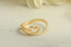 Simple Heart Ring in 14k Solid Gold for Women, Gold Heart Ring, Dainty Heart Ring, Valentine's Day Gift for Women, Love Band Ring 💎 Elegant jewelry. You can gift this elegant ring to all your loved ones as a mother's day, valentine's day, christmas gift, gift for girlfriend, wedding anniversary... 💎 You can order as much as you want. All rings are made to order at the selected size requested during checkout. Your order will be shipped within a maximum of 1-3 business days. 💎 I ship worldwide Cheap Dainty Heart Ring For Valentine's Day, Cheap Gold Heart Ring For Valentine's Day, Cheap Gold Rings For Valentine's Day, Gold For Women, Gold Heart Ring, Ring Elegant, Love Band, Ring Dainty, Elegant Ring