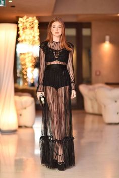 Mesh Fashion, Mode Inspo, Lace Fashion, Planet Earth, Passion For Fashion, A Black, Dress To Impress