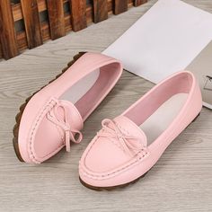 Vanessas Women's Flat Shoes Ballet Flats Moccasin Woman Butterfly-knot Slip On Soft Sole Loafers - 19black,6.5 Casual Closed Toe Flats With Bow, Spring Flat Boat Shoes With Rubber Sole, Pink Spring Moccasins, Pink Moccasins For Spring, Pink Round Toe Casual Moccasins, Pink Spring Moccasins With Round Toe, Pink Round Toe Moccasins For Spring, Pink Casual Moccasins With Round Toe, Casual Pink Moccasins With Round Toe